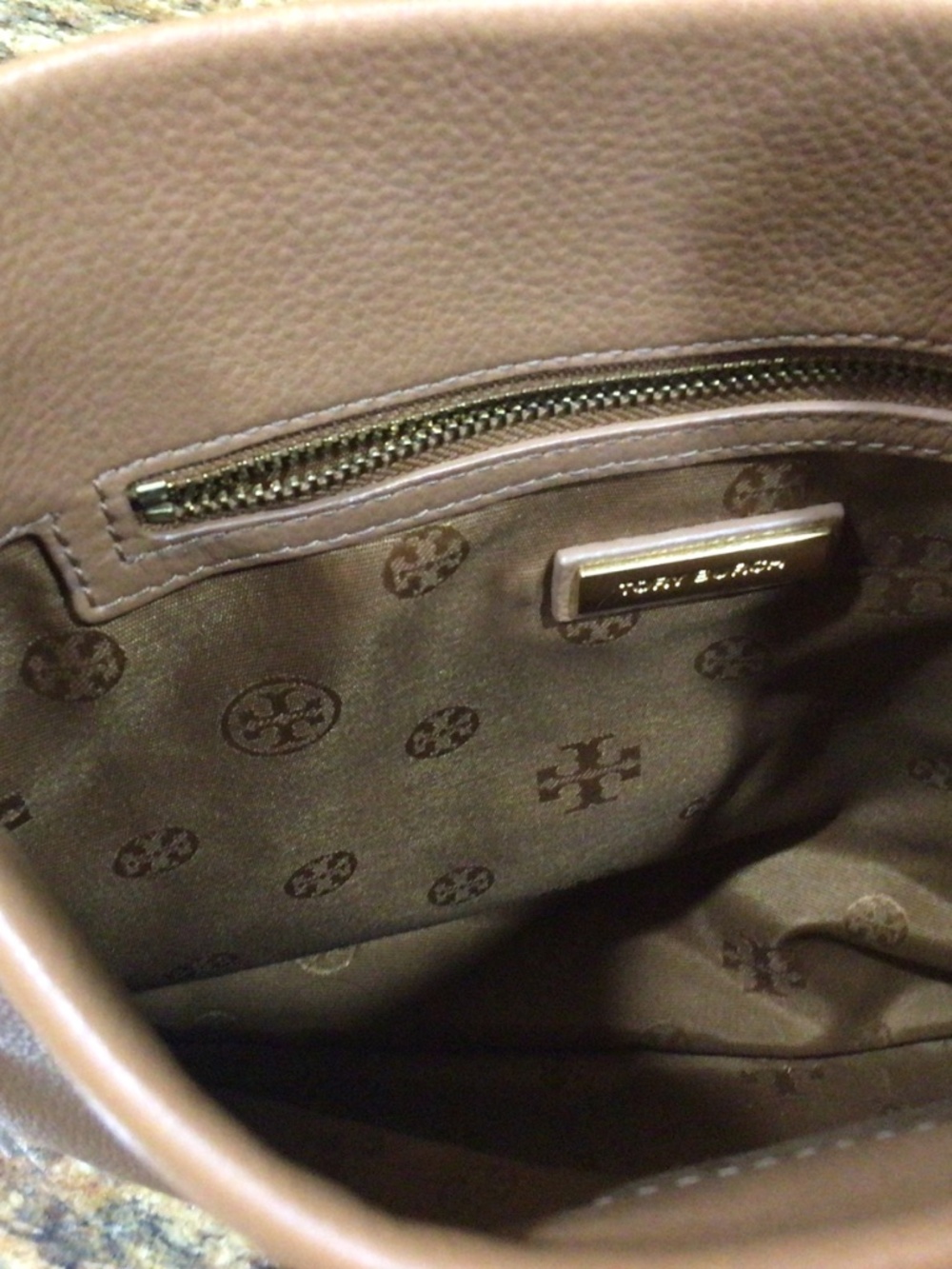 Troy Burch Britten Slouchy tote Shoulder Bag with pebble leather. Gently used - Picture 9 of 15